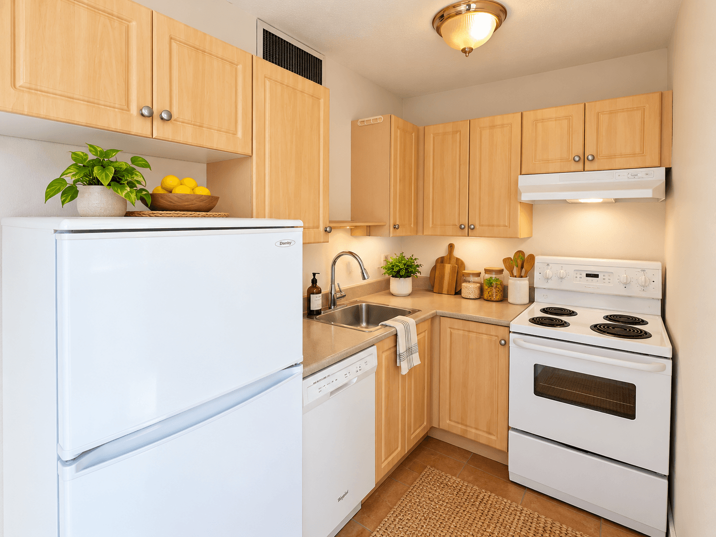 330 14 Ave SW - Studio 204 - Photo 2