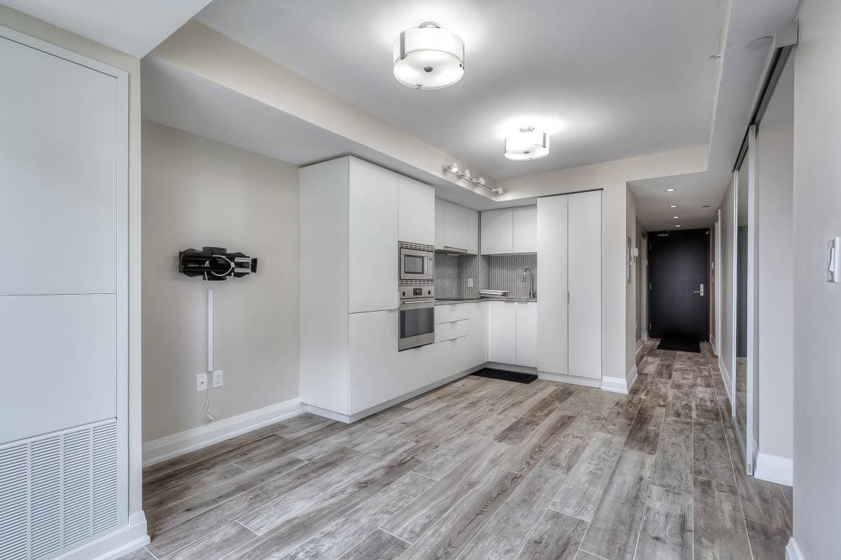 955 Bay St - 1714 - Photo 5