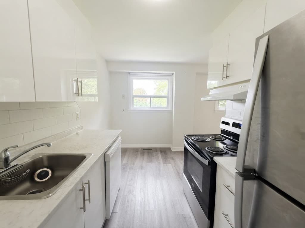 2830 Midland Ave - 48 - Photo 6