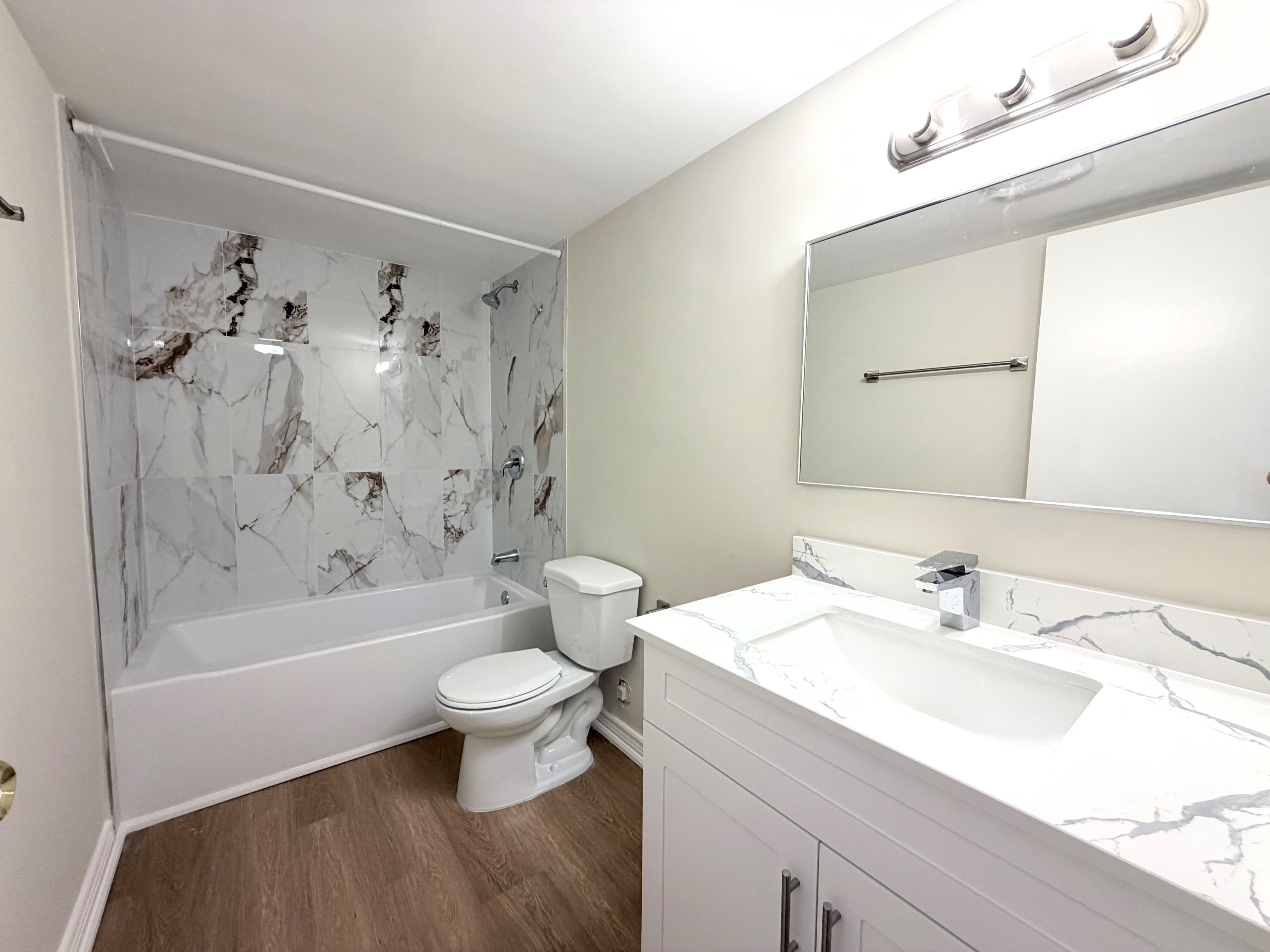 Unit 5 - 19 Empire - Photo 12