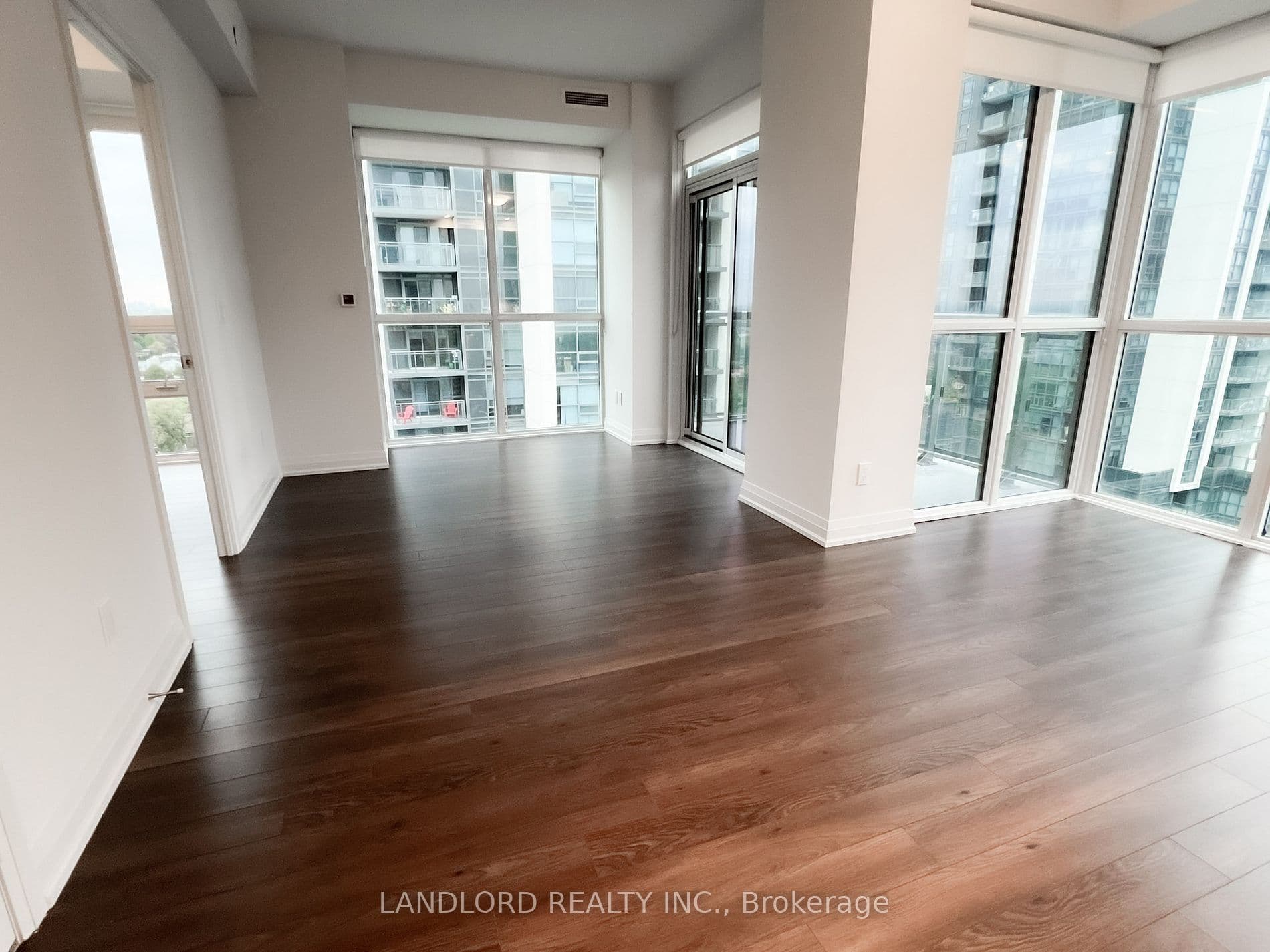 10 Meadowglen Place -1202 - Photo 6