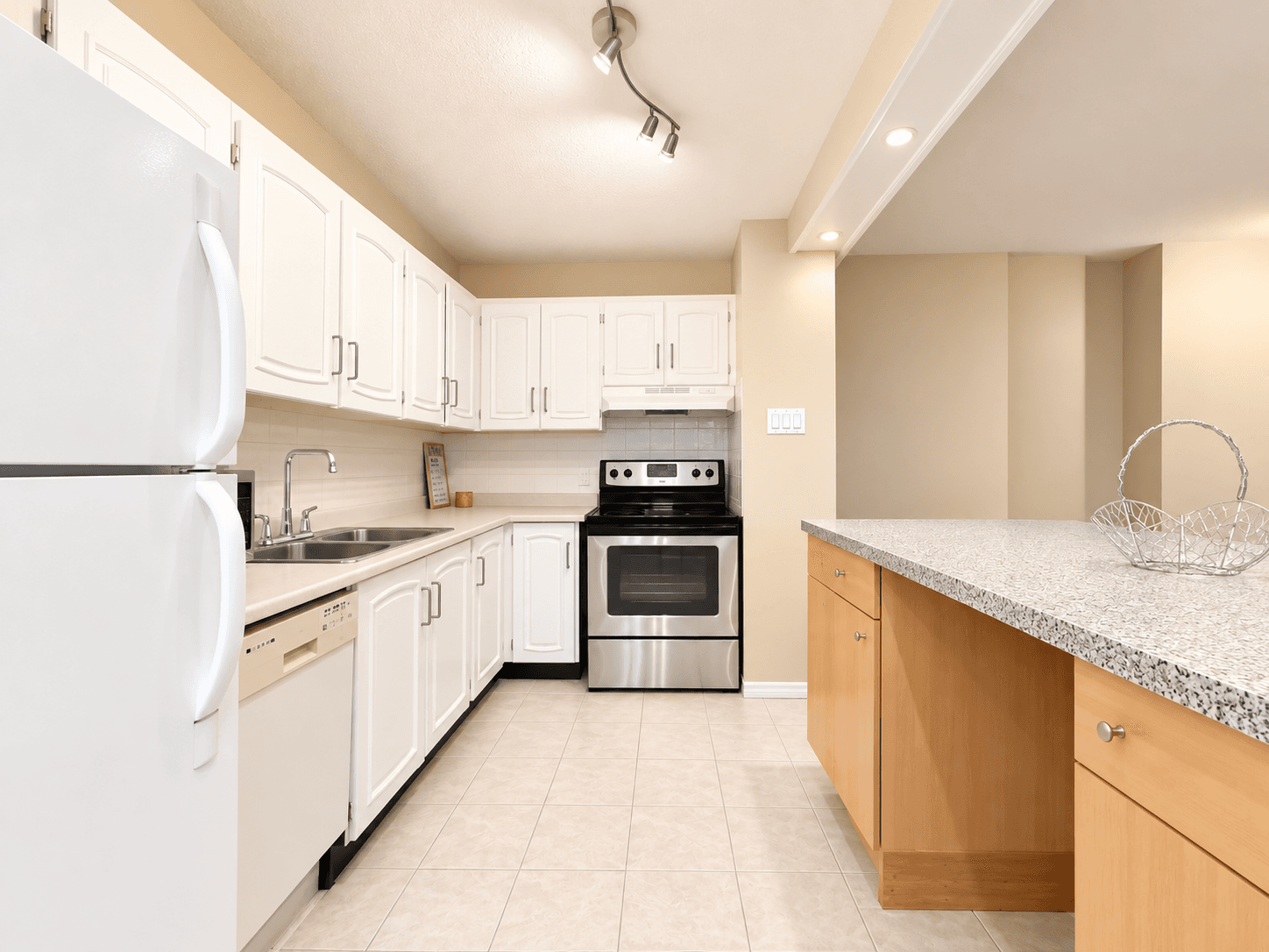 509 - 215 Glenridge Ave St Catharines ON - Photo 7