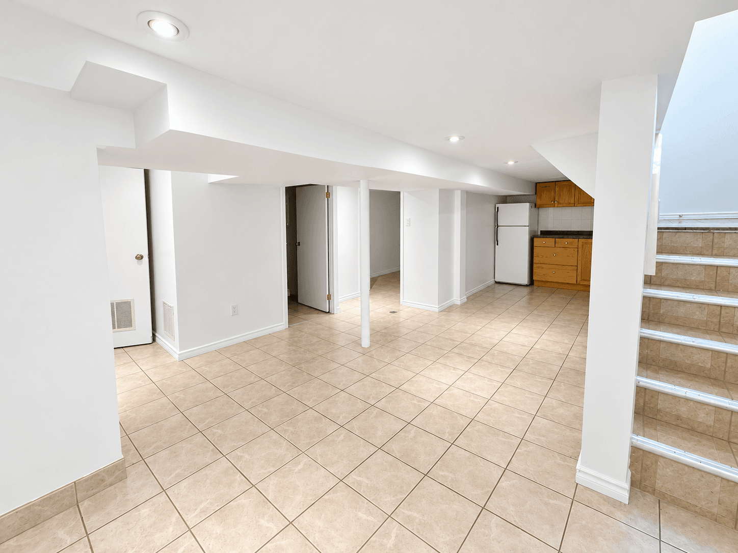272 Stinson Cres - Basement - Photo 4