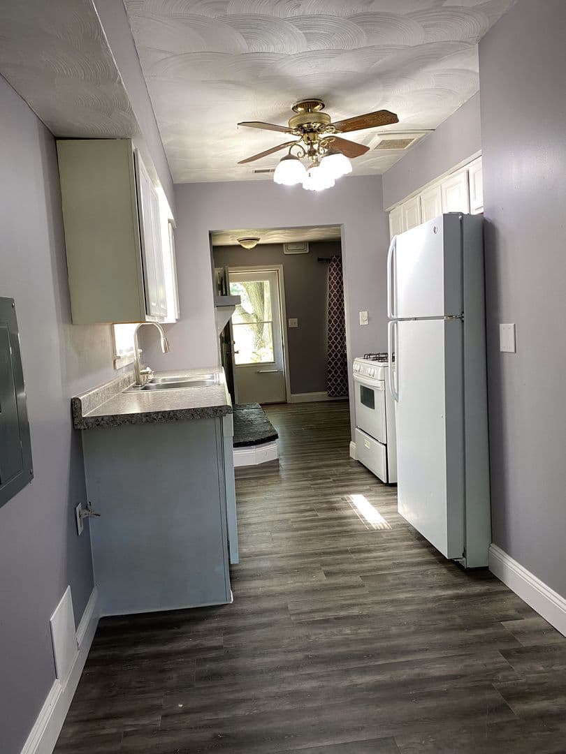 748 Osburn - Photo 5