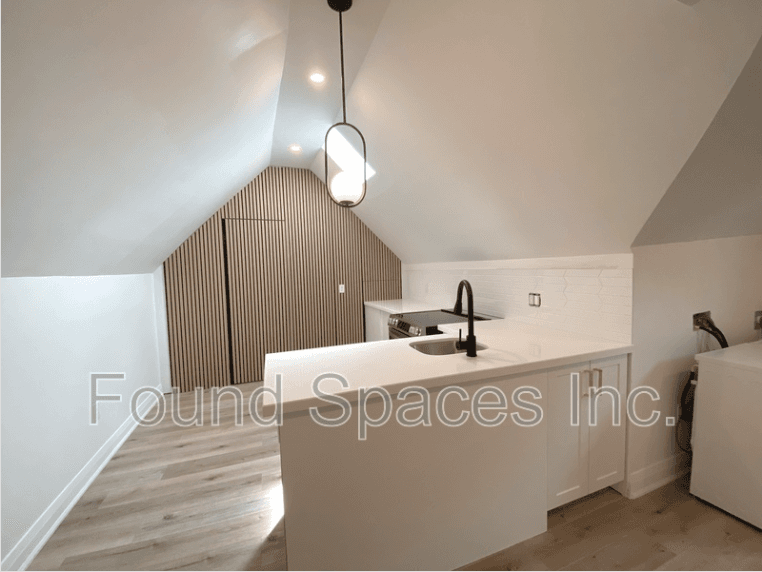 210 Burlington St - Unit 2 - Photo 22