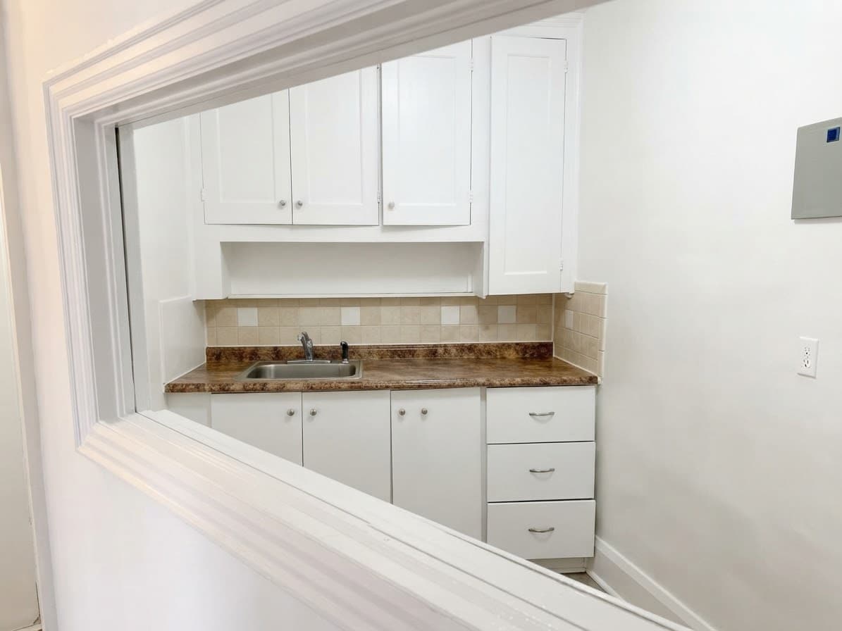 2903 Lakeshore Blvd W - 1 - Photo 3