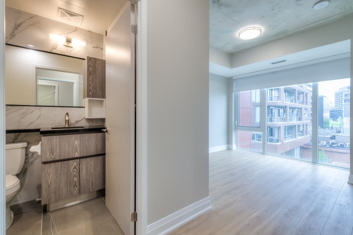665 Queen St E - 513 - Photo 15