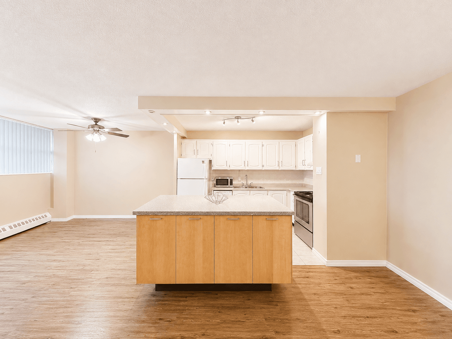 509 - 215 Glenridge Ave St Catharines ON - Photo 4
