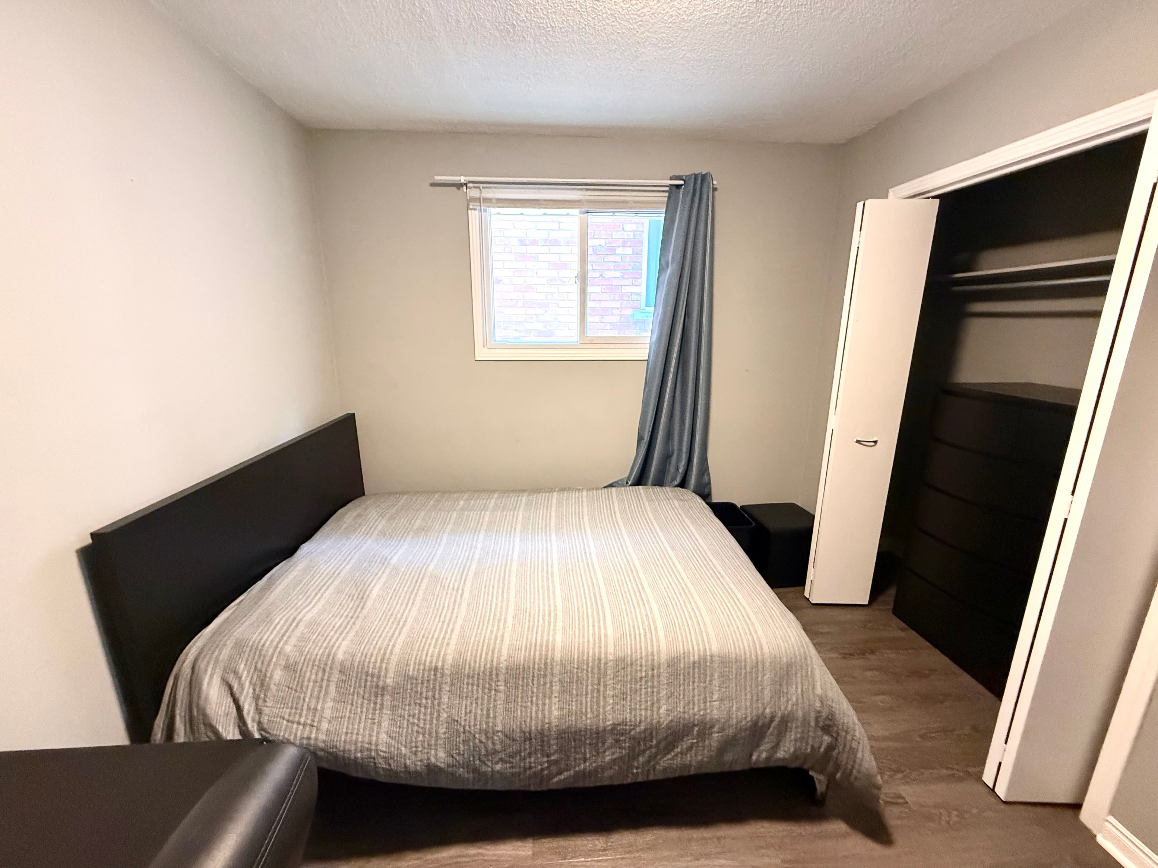 Main Unit - 19 Patricia St Thorold - Photo 8