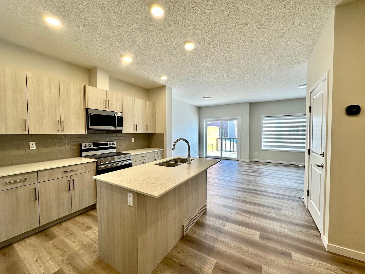2205 Upper - Photo 14