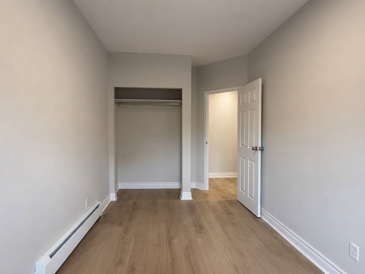 1225 Bloor S W - 8 - Photo 5