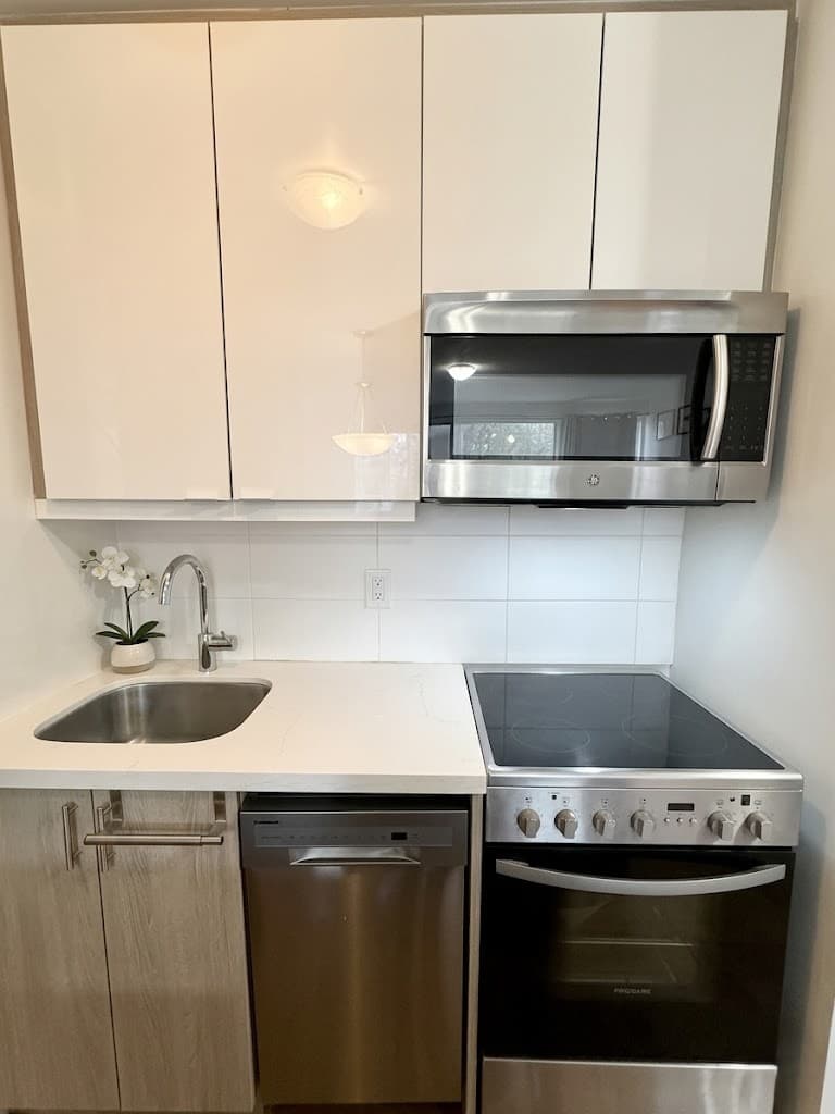140 Springhurst Ave - 1 - Photo 6