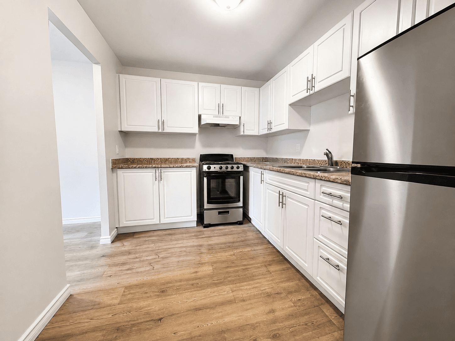2 bedroom - 455 Sandys St Chatham ON N7L 4H2 - Photo 3