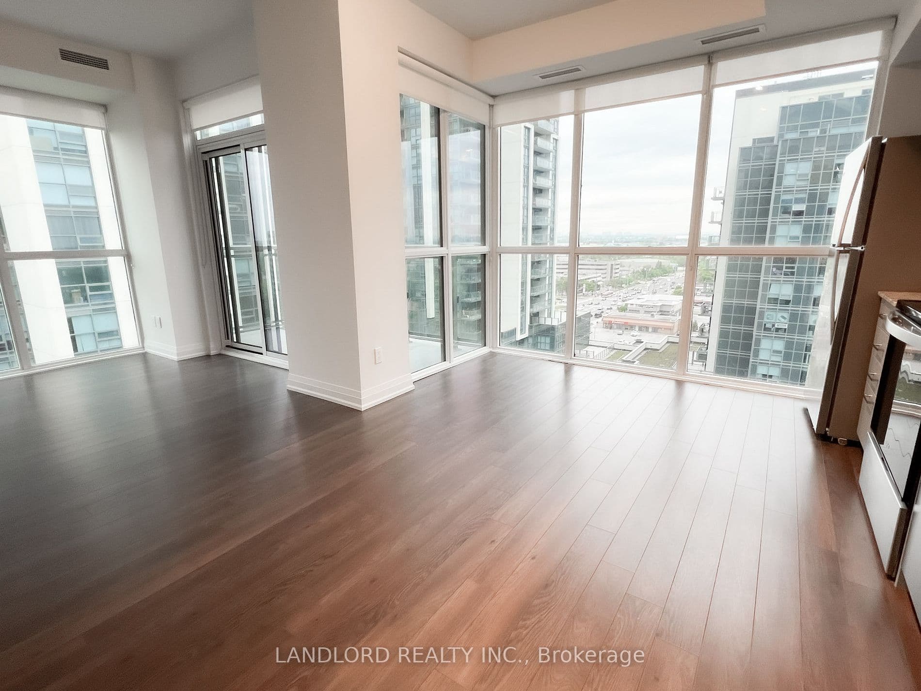 10 Meadowglen Place -1202 - Photo 5