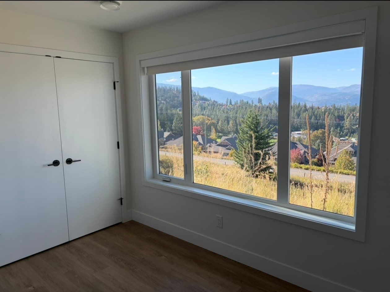 Luxury 3-Bed Townhome - Predator Ridge/Vernon - Annual/Monthly Lease - Available Now - Photo 12