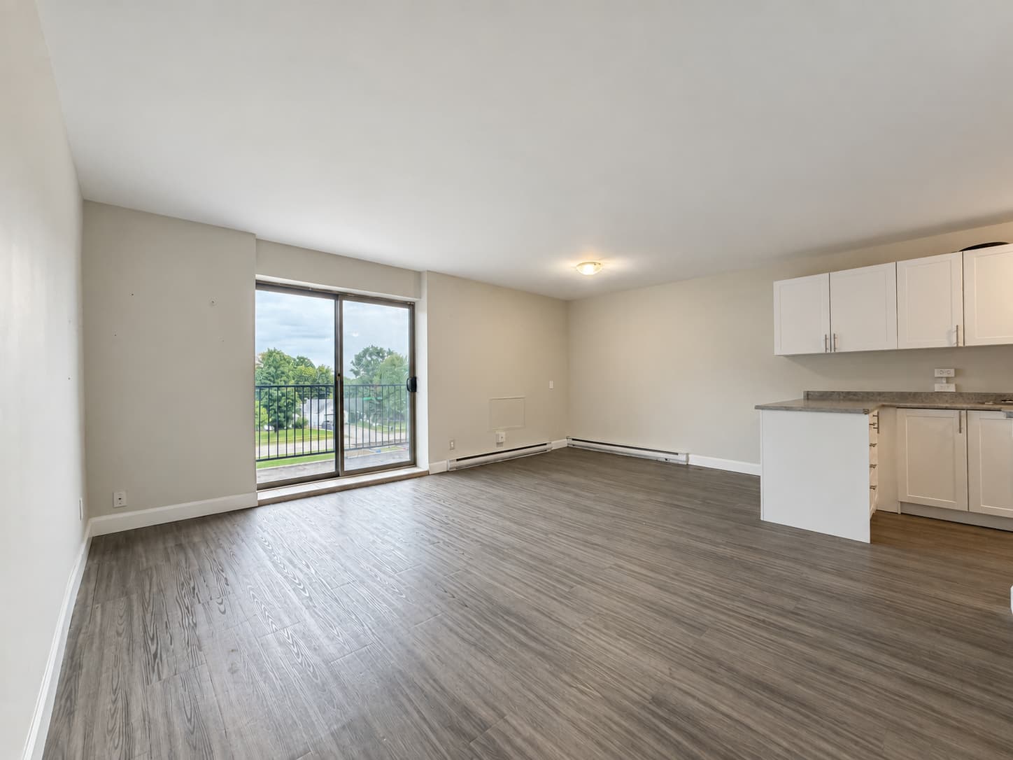301 - 880 Colborne Road