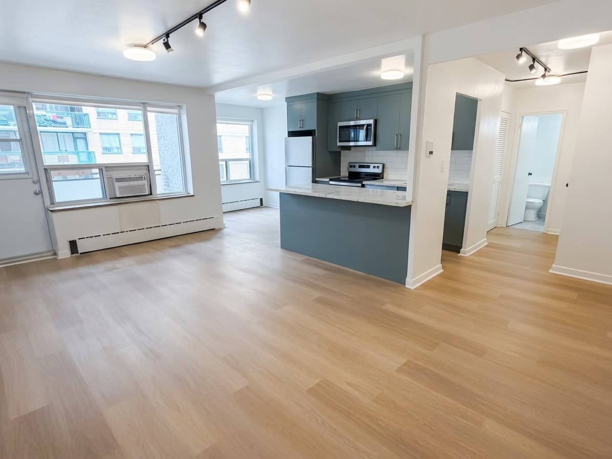 420 Eglinton Ave E - 204 - Photo 1