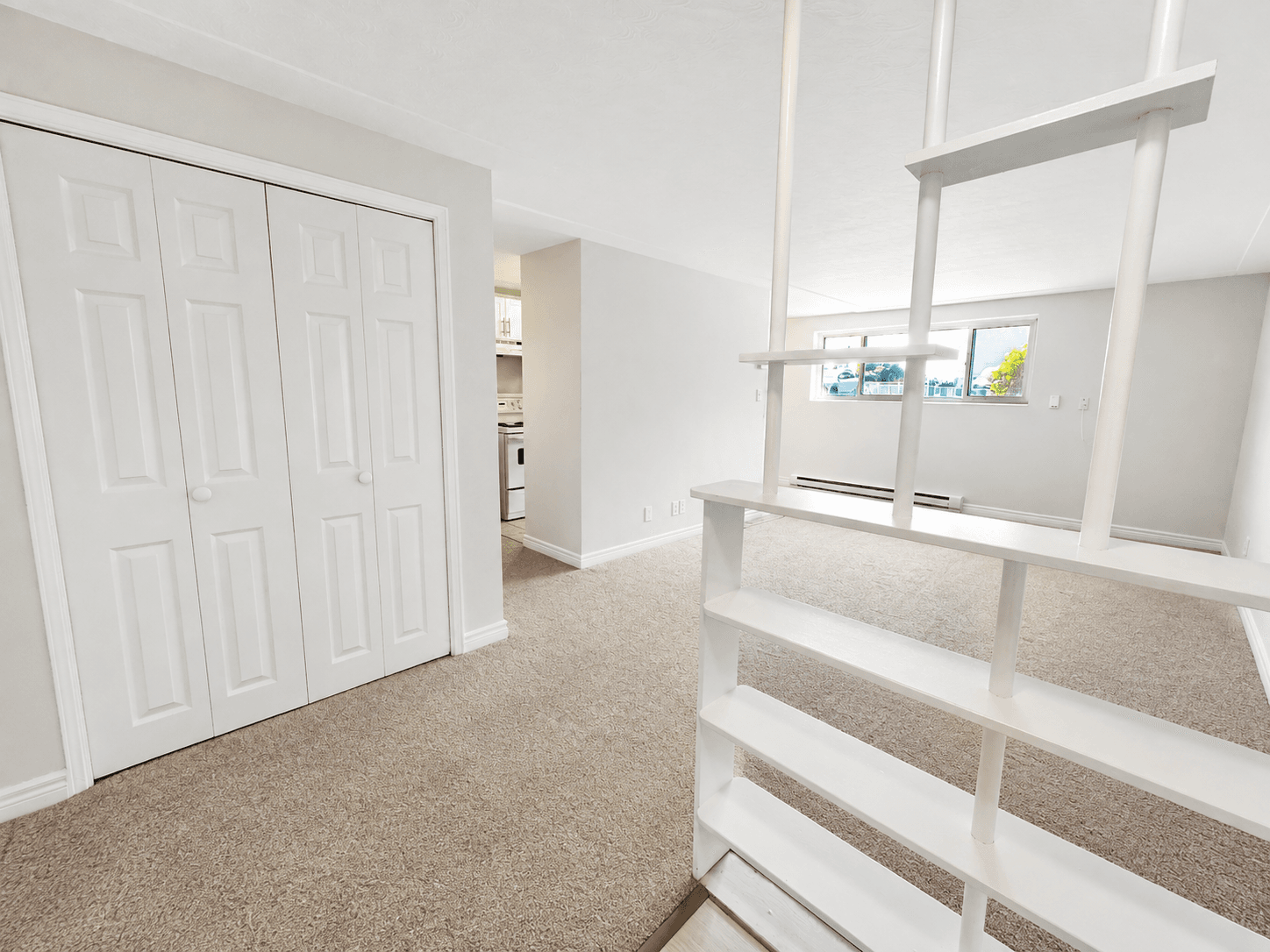 1 bedroom - 1100 Wellington Street - Photo 2