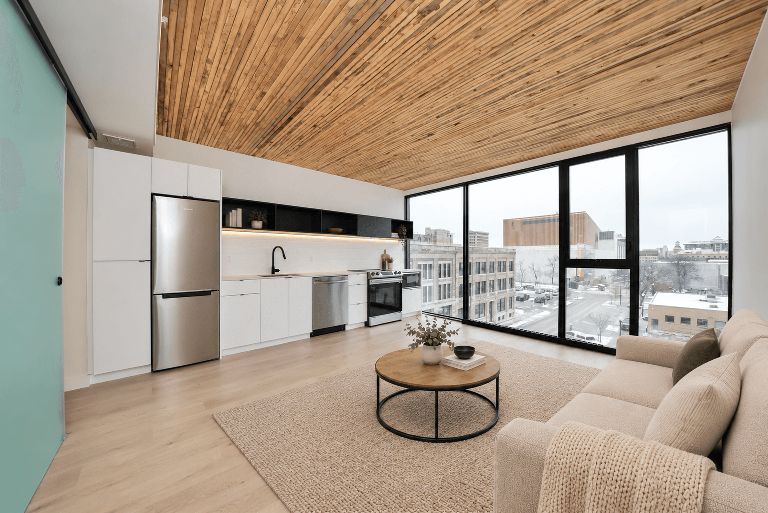 123 James Ave - 1Bed 1Bath