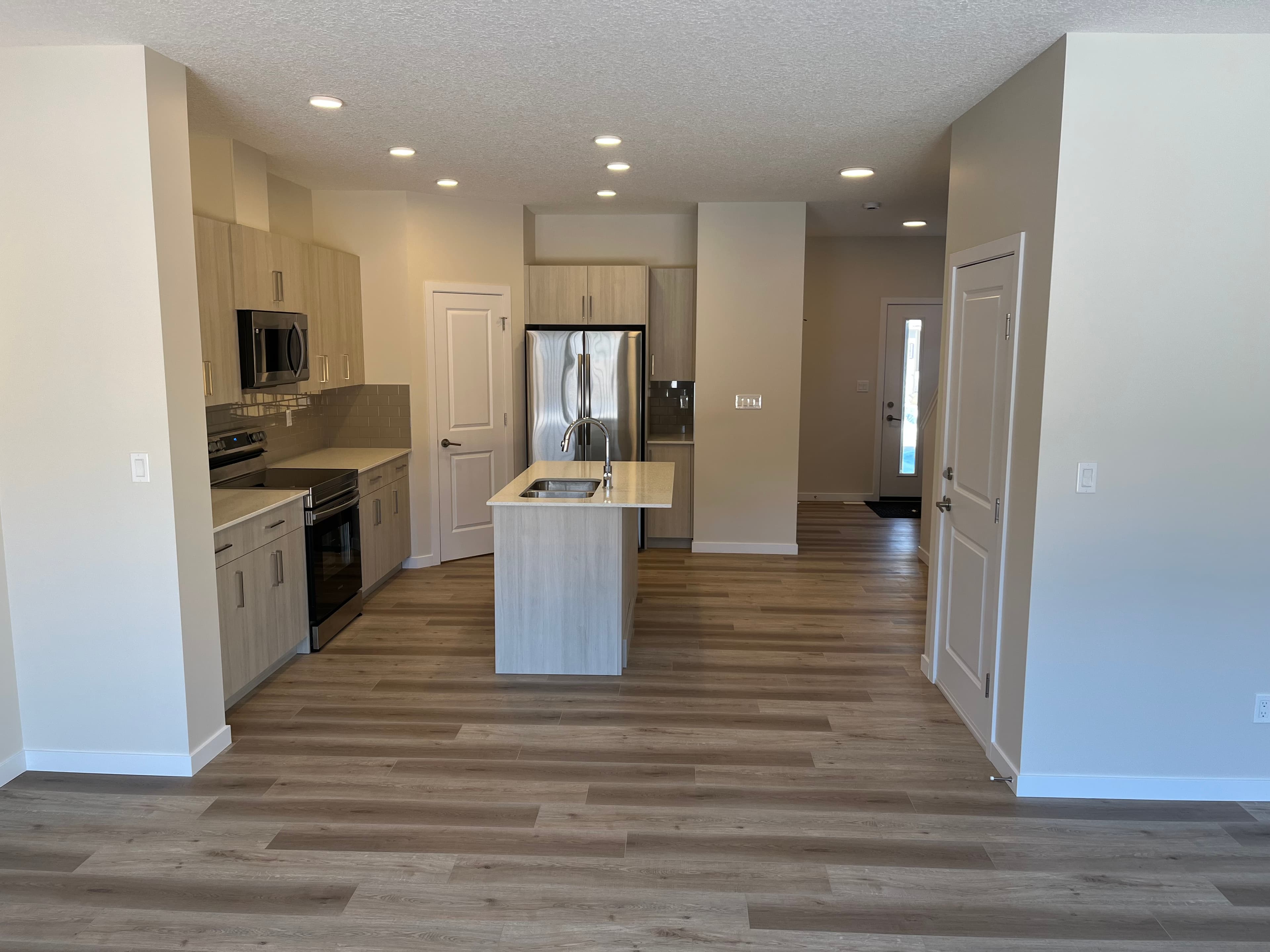 2205 Upper - Photo 13