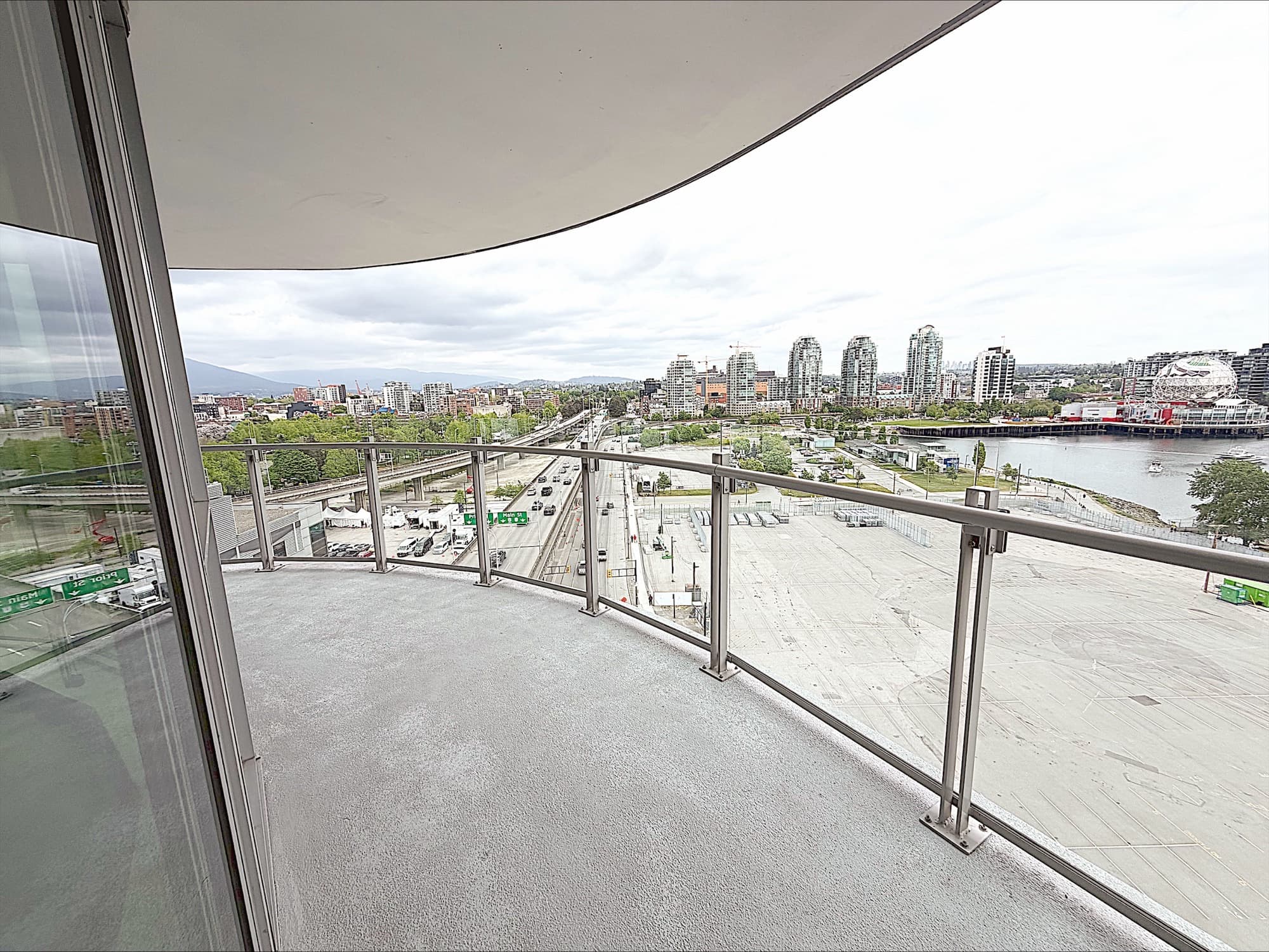 Aquilini Centre South - 603 - Photo 9
