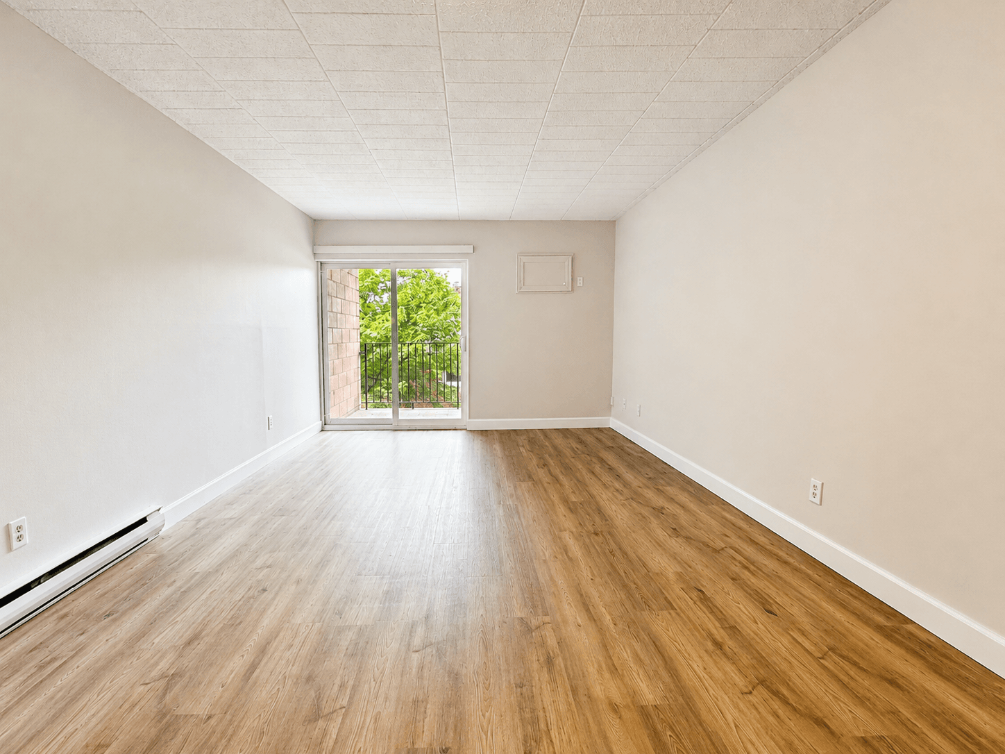 2 bedroom - 130 Sheldon Avenue Chatham ON N7L 3M7 - Photo 2