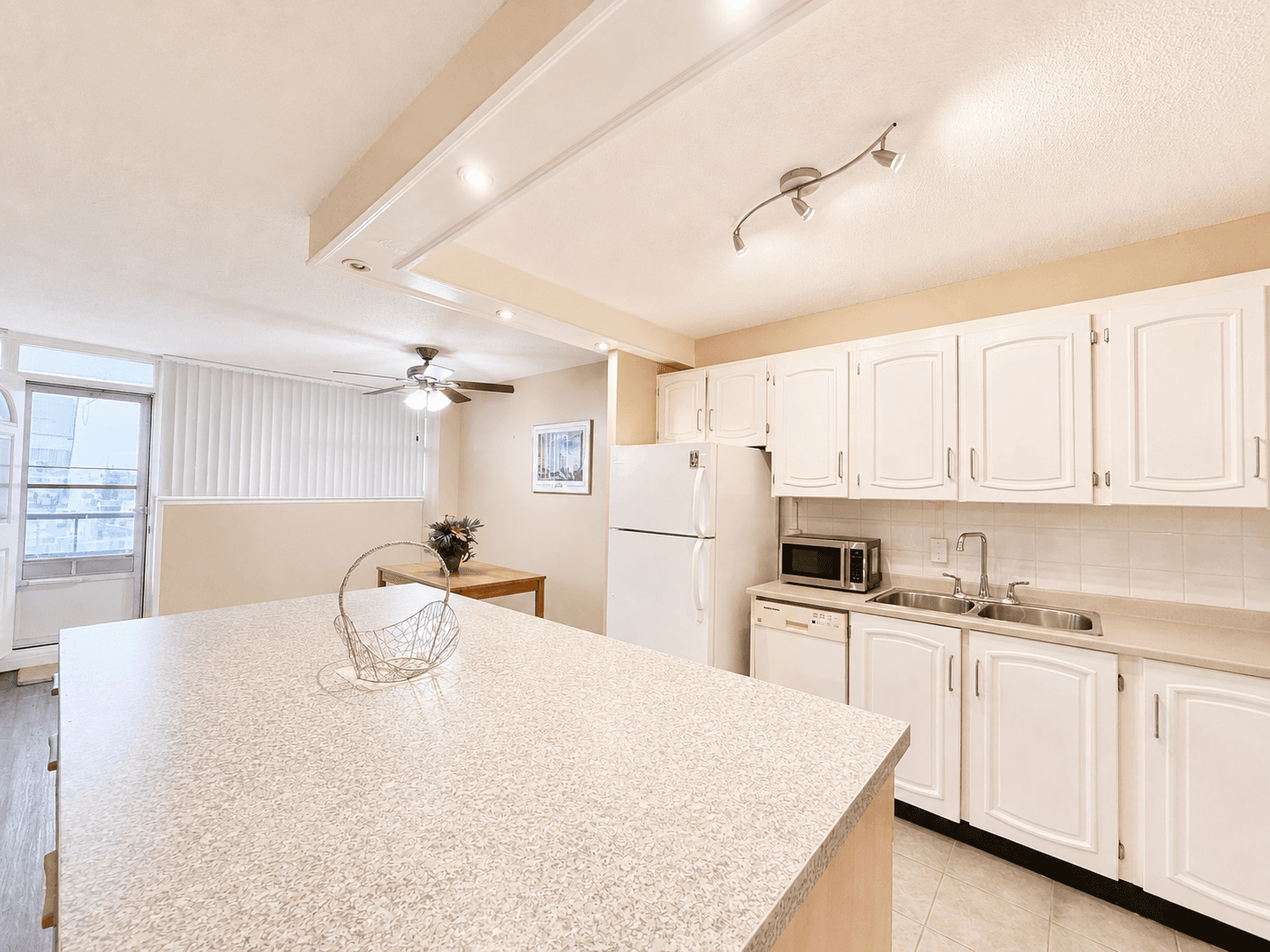 509 - 215 Glenridge Ave St Catharines ON - Photo 5