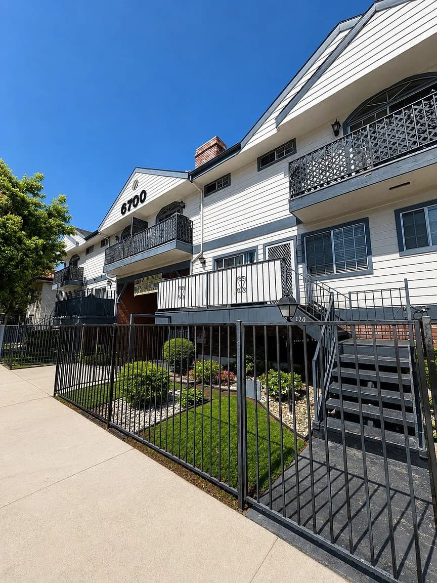 6623 Woodley 2BR 2BA - Photo 13