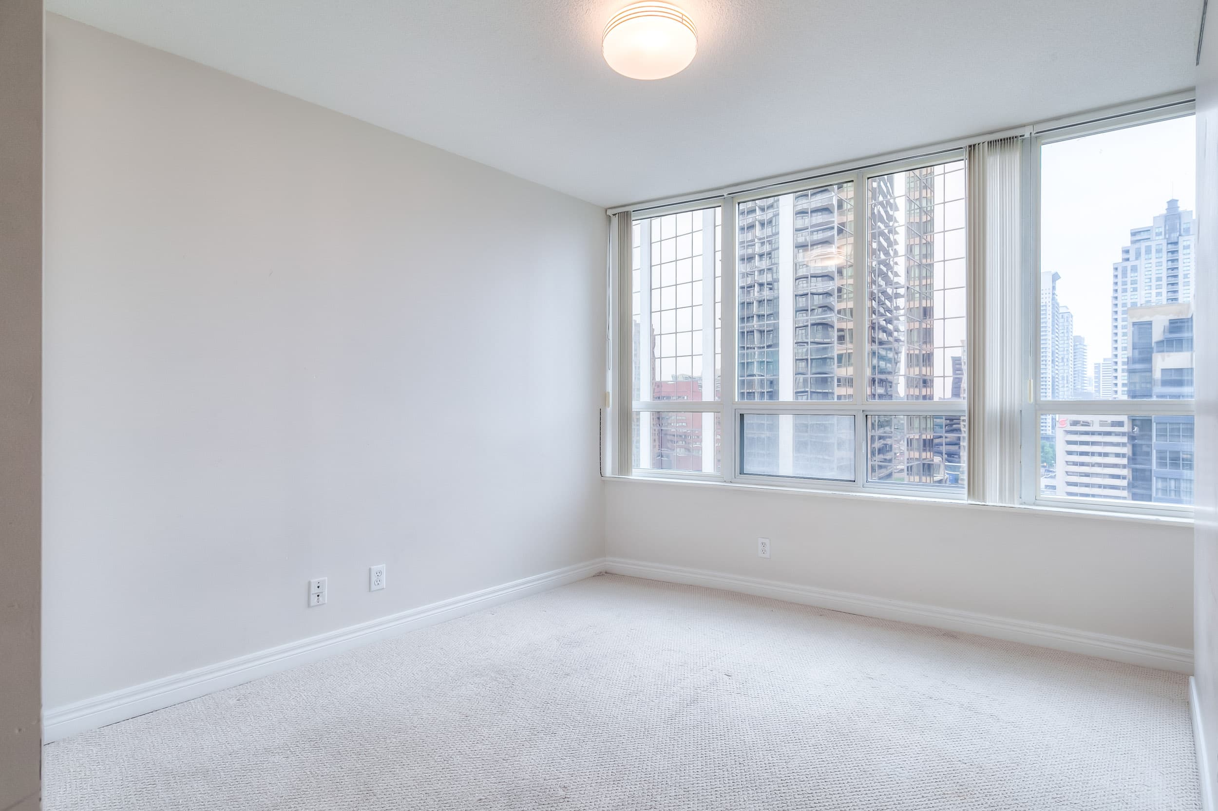23 Hollywood Ave - 1803 - Photo 17