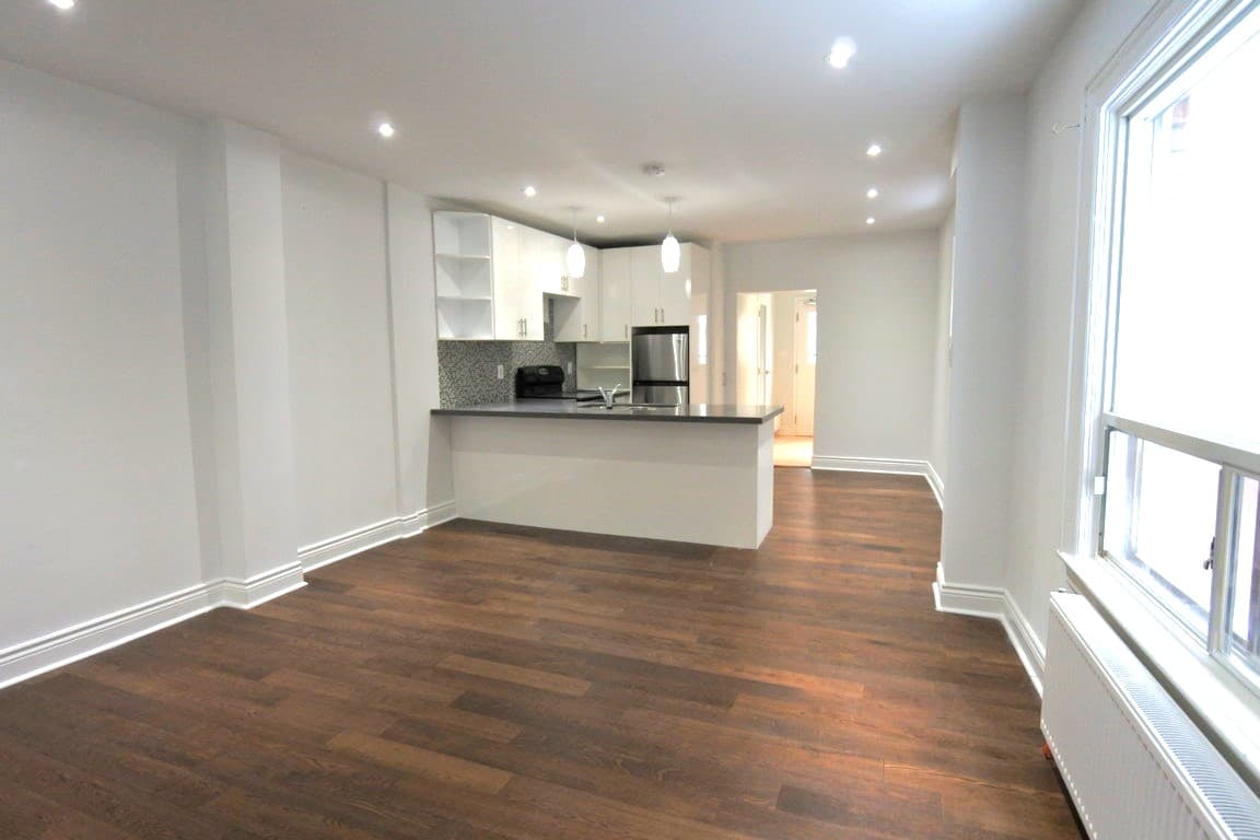 22 Rusholme Park Cres - Main - Photo 1