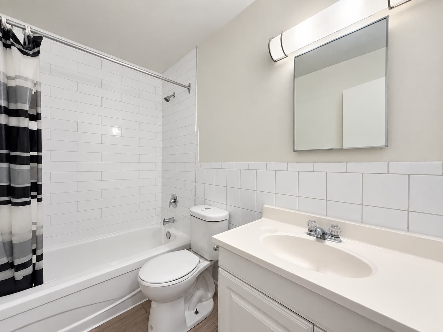 2 bedroom - Unit 28 - Photo 18