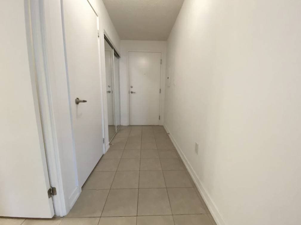 816 Lansdowne Ave - 306 - Photo 10