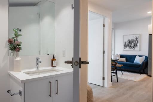 One53 - 1 Bed PROXY 399sf - Photo 11