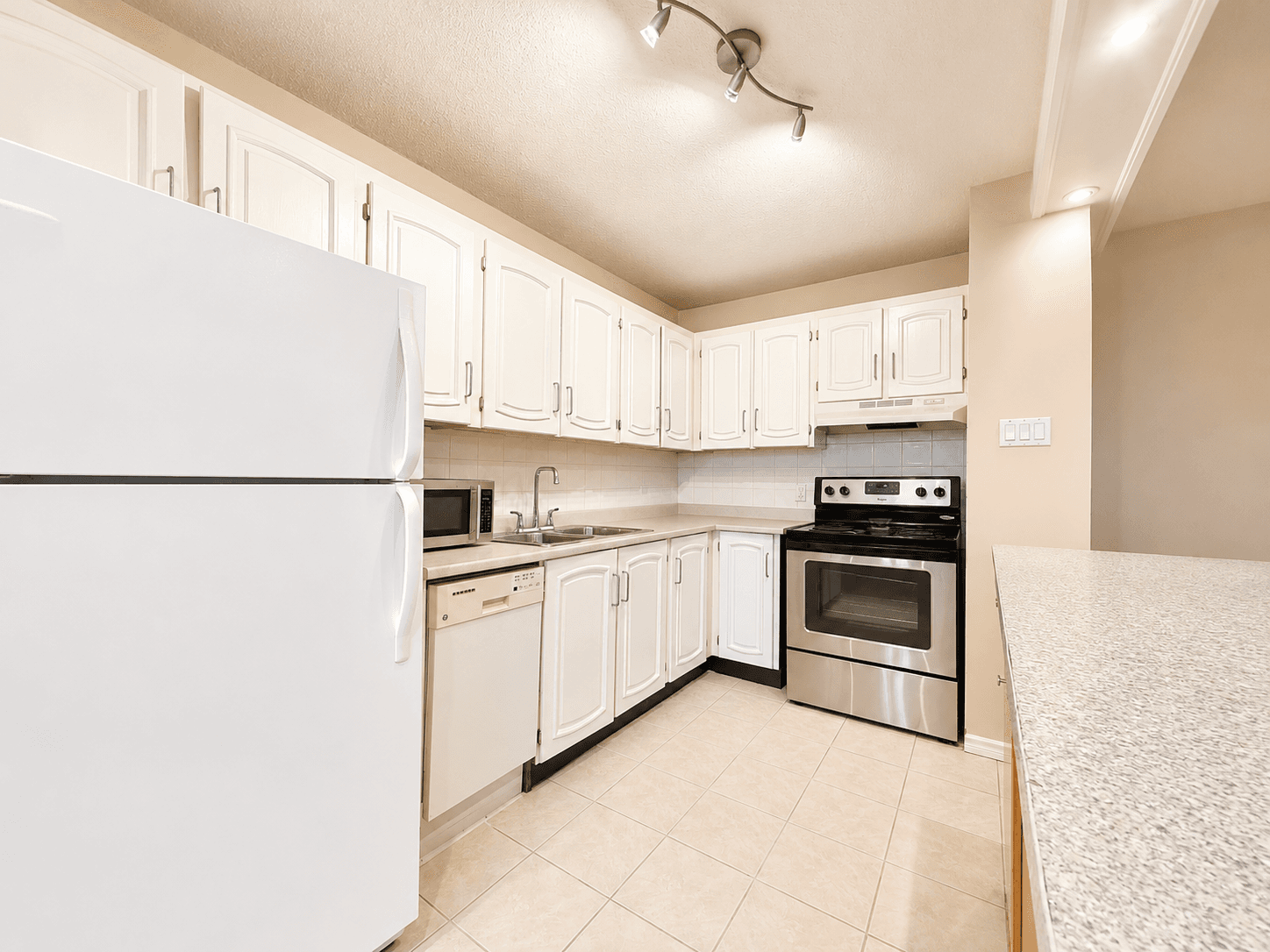 509 - 215 Glenridge Ave St Catharines ON - Photo 8