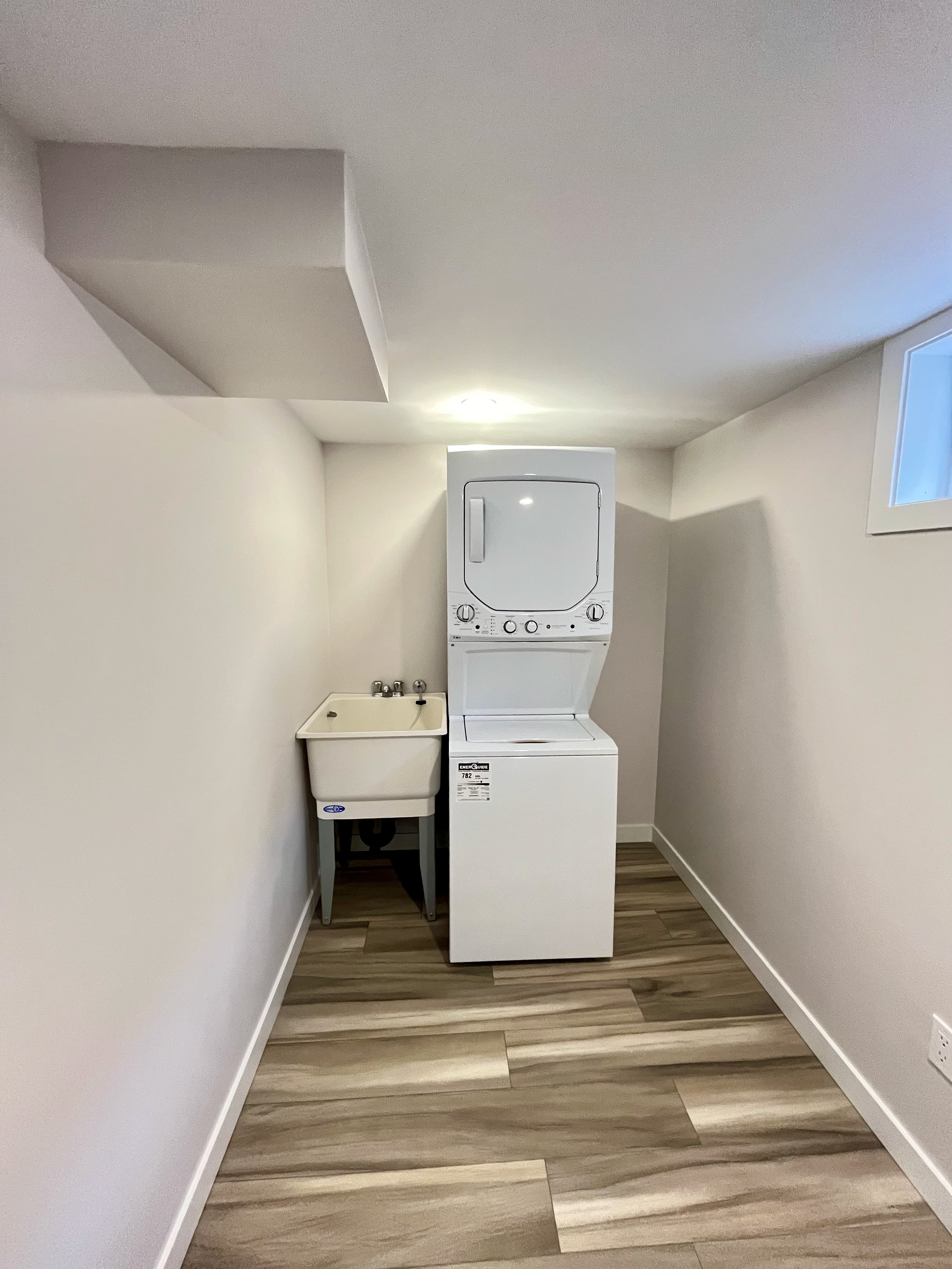 47 Marshall Avenue Lower Level Welland Ontario L3C2N1 - Photo 10