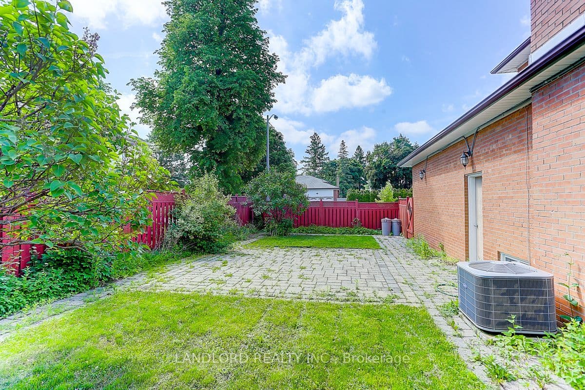 21 Pineway Blvd - Photo 36