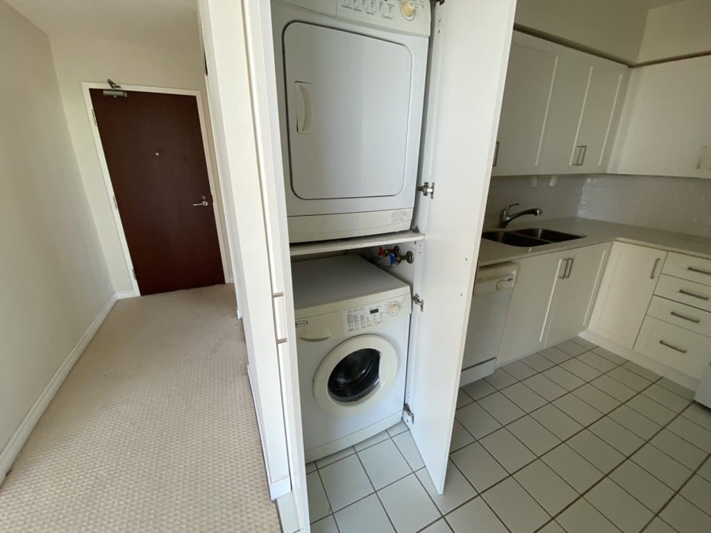 1055 Bay St - 1910 - Photo 13