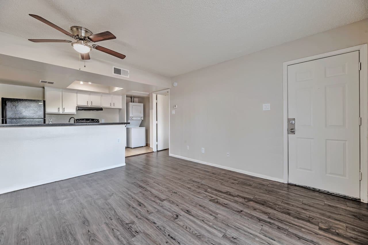 5530 N 17th Ave SP 1x1C - Photo 5