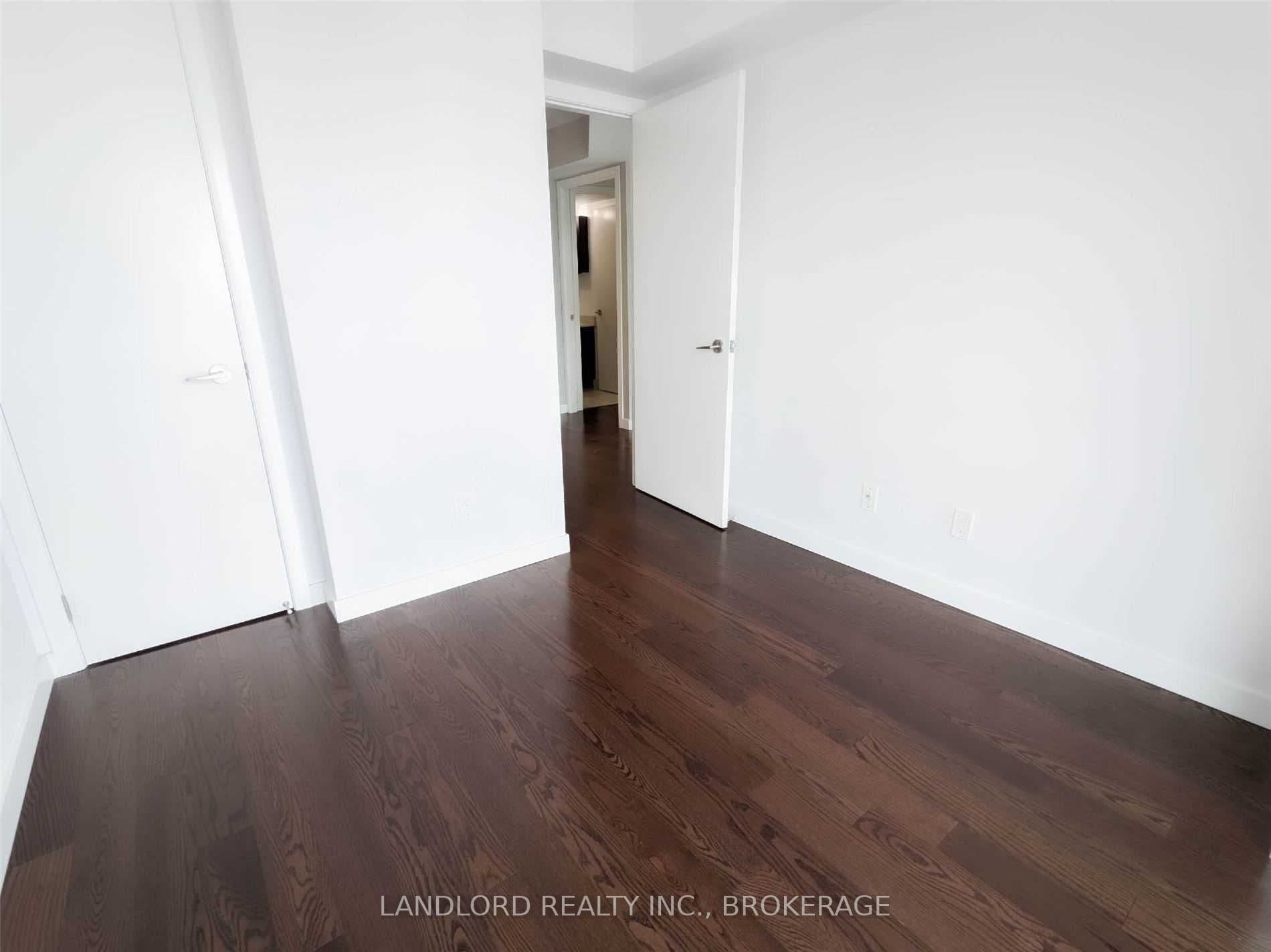 215 Fort York Blvd - 1910 - Photo 13