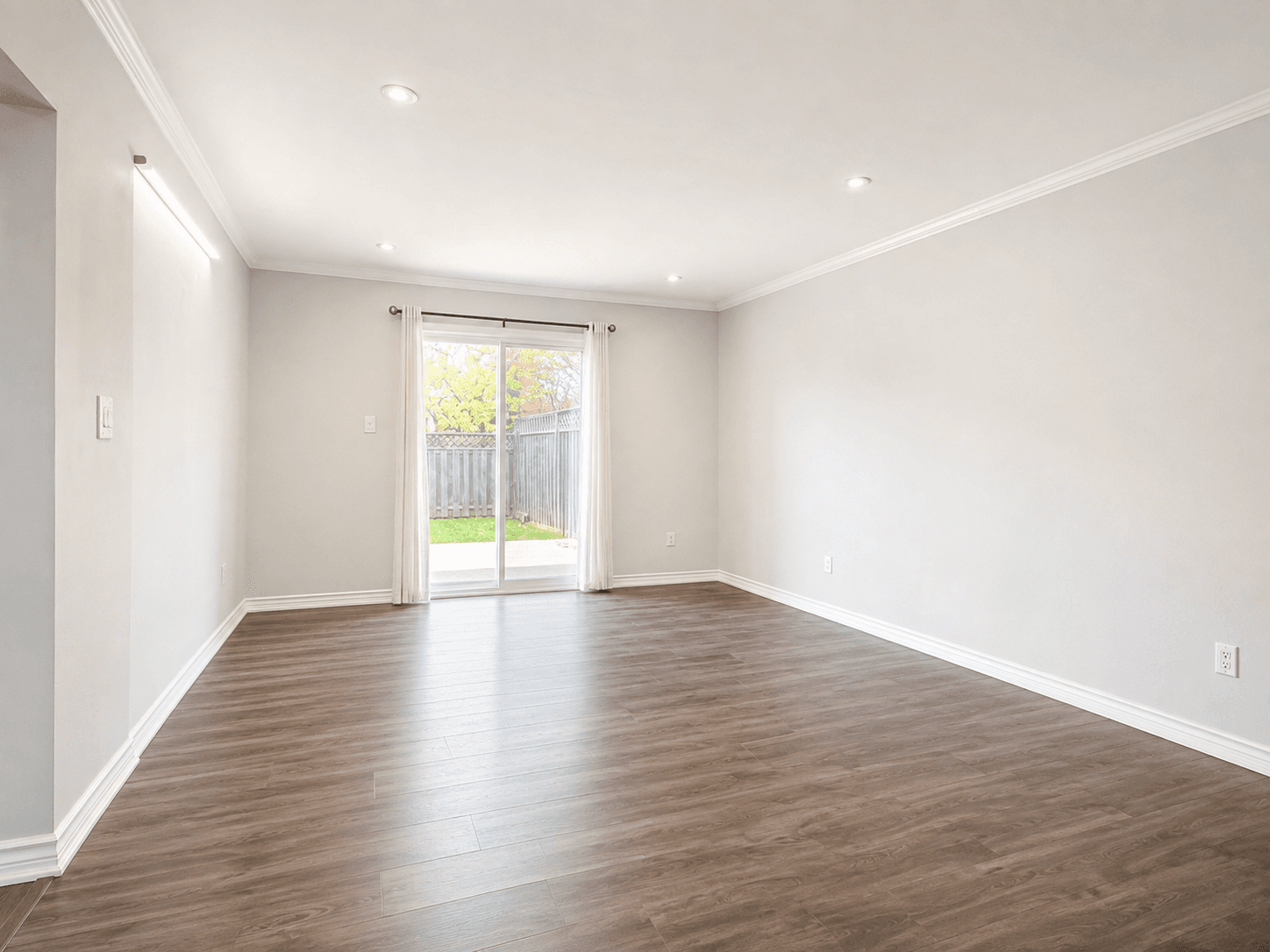 1178 Upper Wentworth St - Photo 3