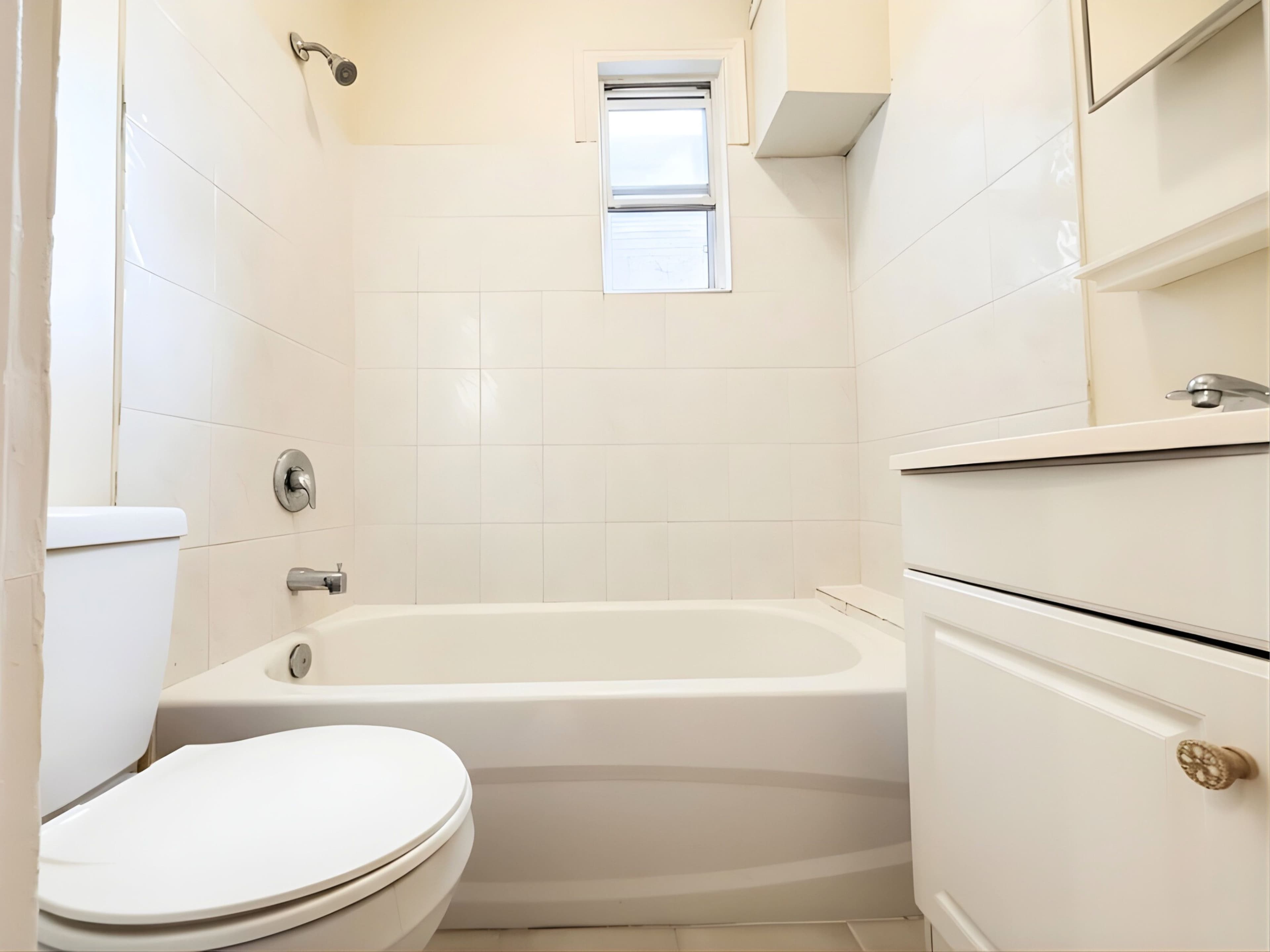 44 Spring St - Upper - Photo 10