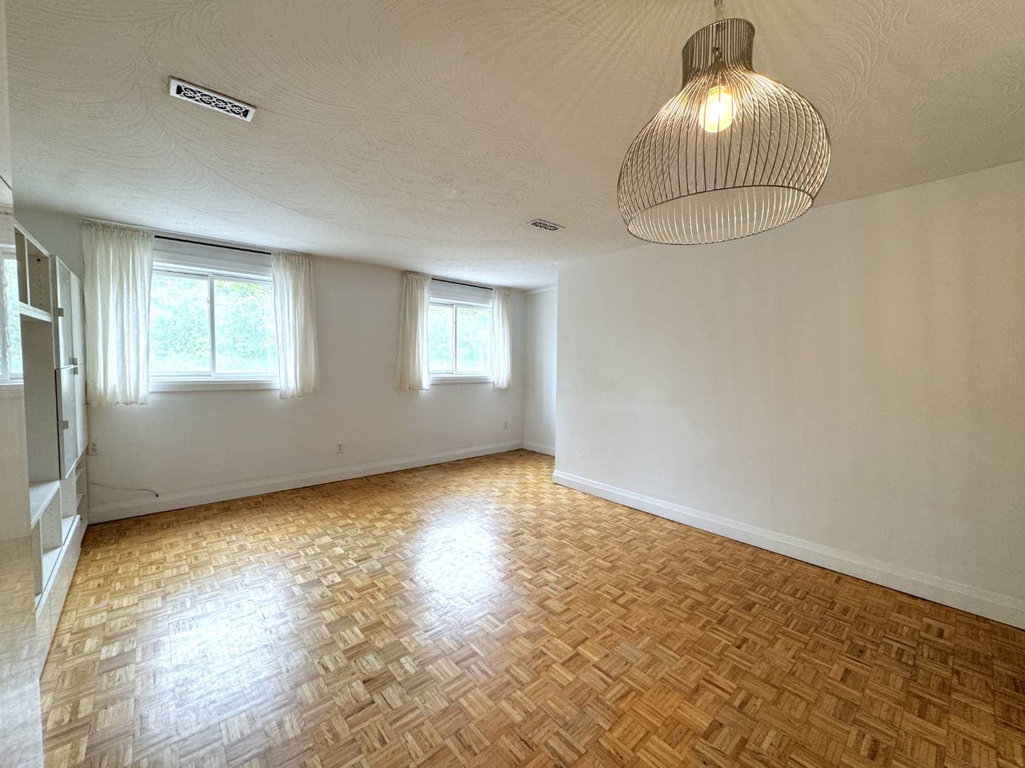 1175 Queen St E - B - Photo 11