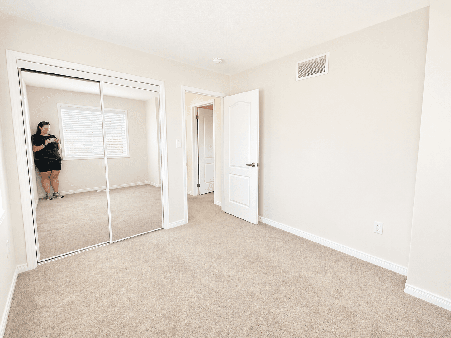 176 MacLachlan Ave - Photo 24