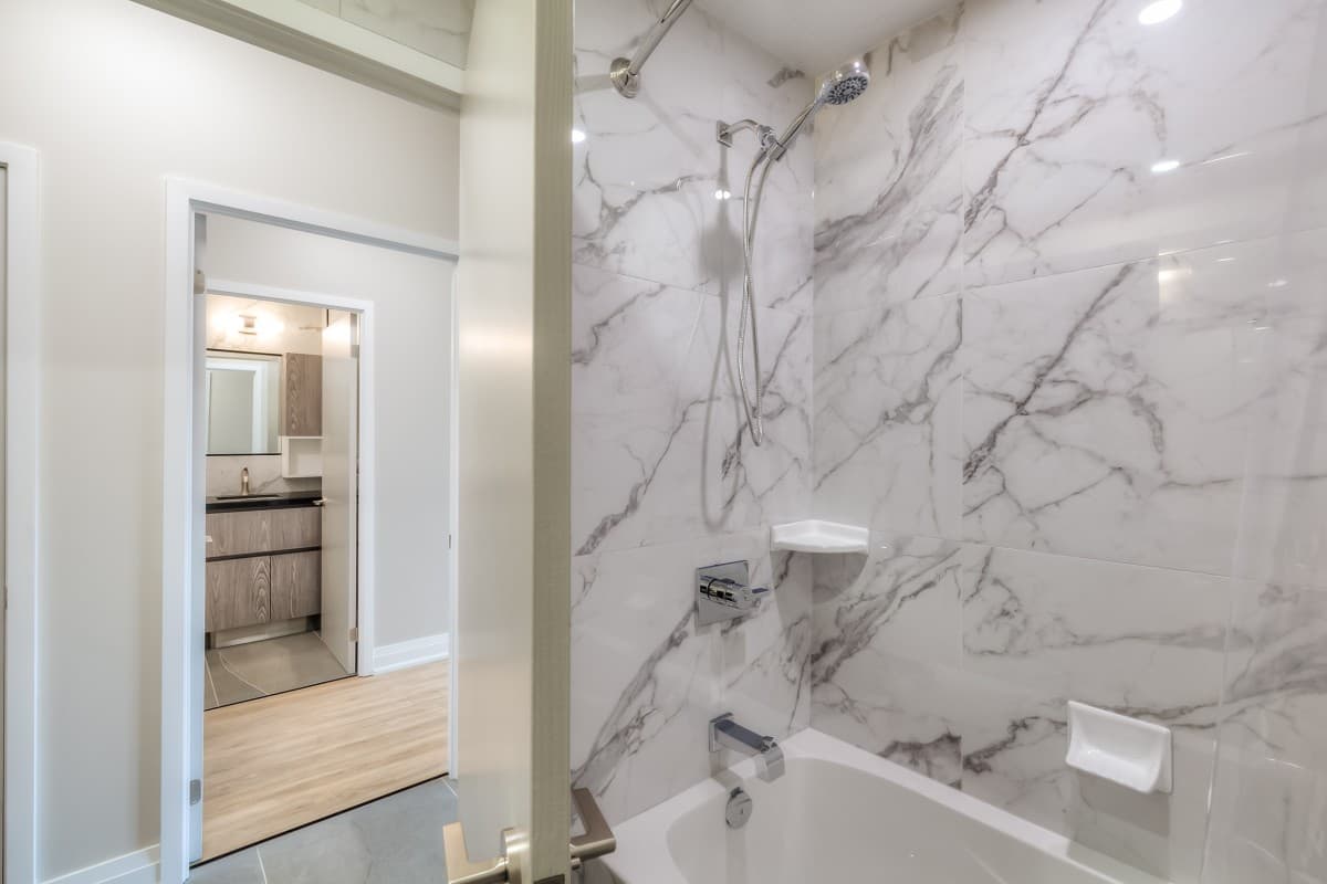665 Queen St E - 513 - Photo 23