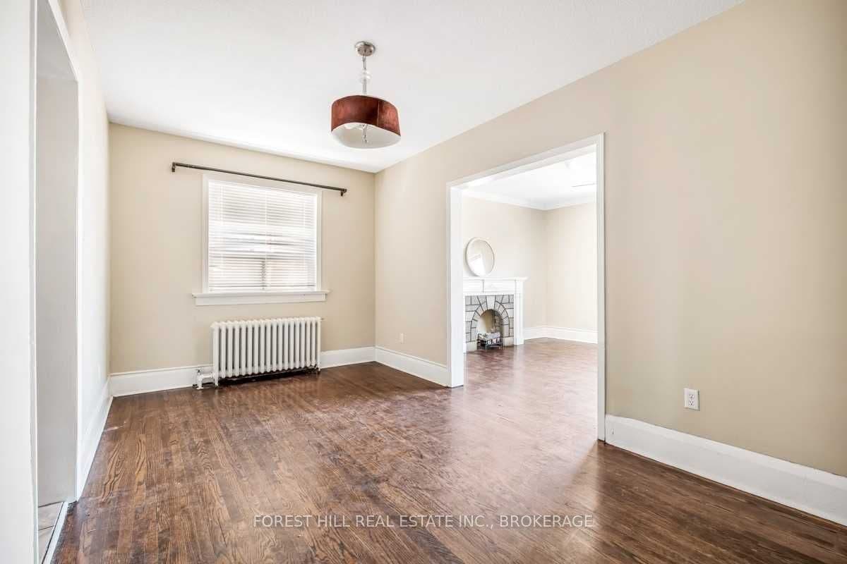 634 Vaughan Rd - Upper - Photo 3