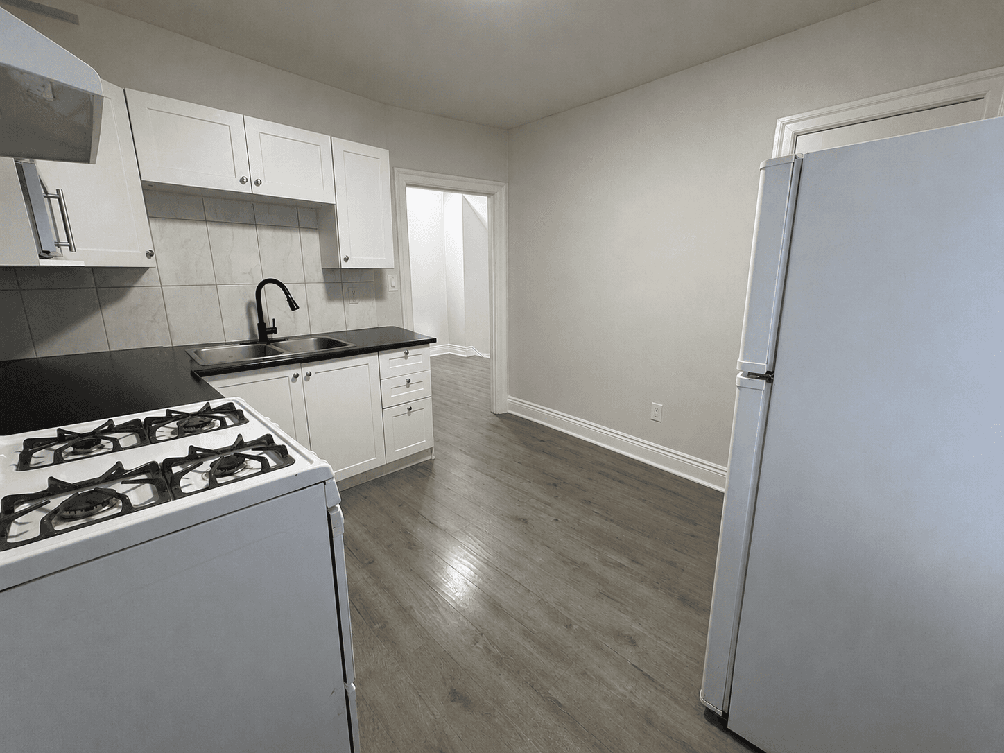 2 - 99 Mary St - Photo 2