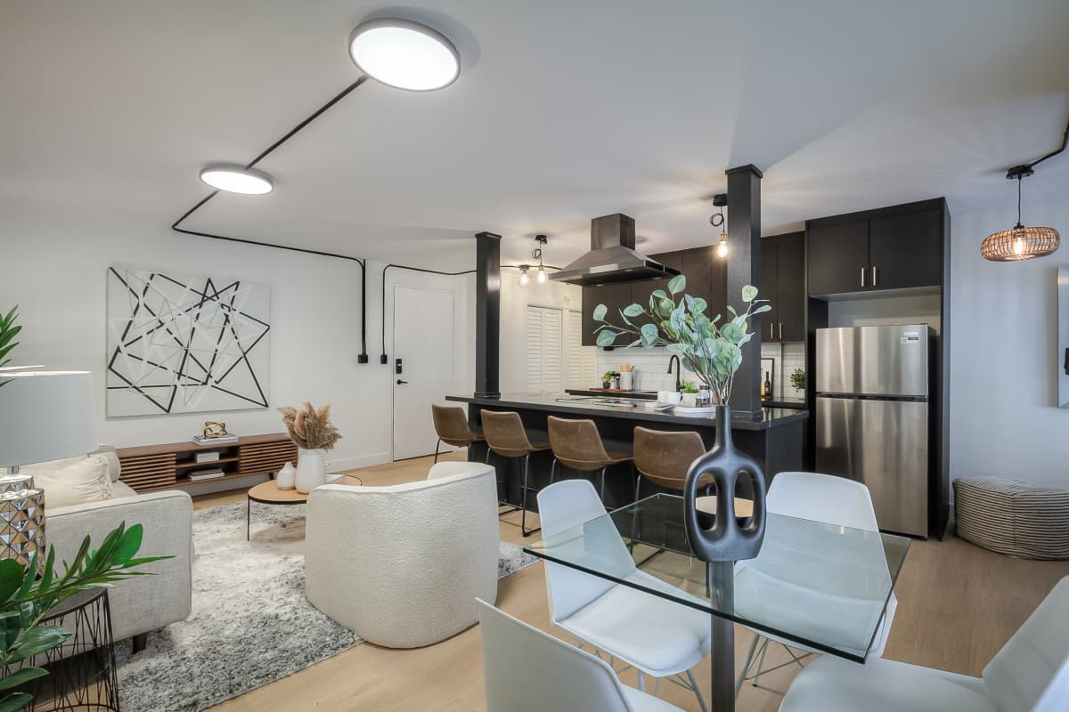 420 Eglinton Ave E - 107