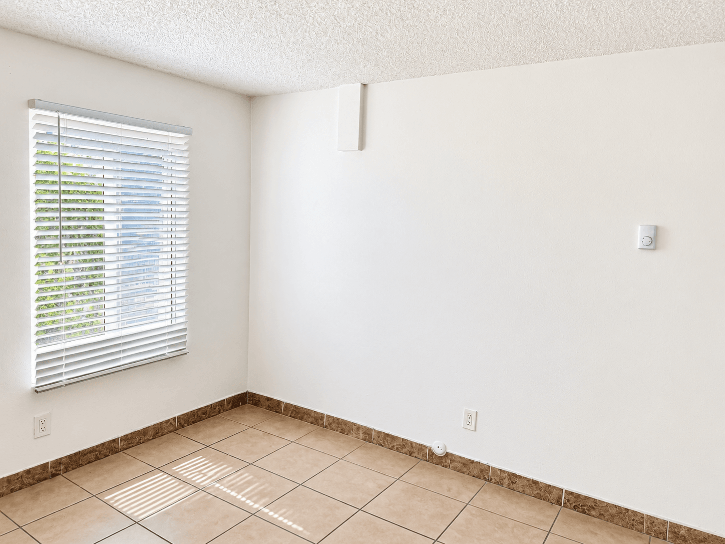 15848 Saticoy 3BR 2B - Photo 4