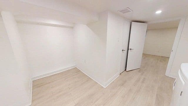 244 Boulton Ave - Lower - Photo 7