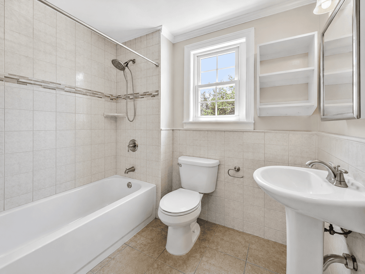 Unit 2 - 86 Balmoral Ave S - Photo 10